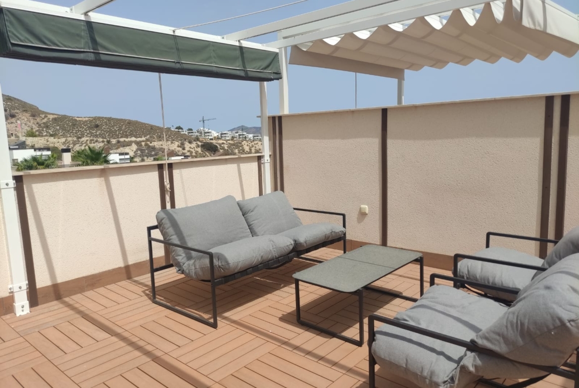 Penthouse with Solarium and BBQ in the Alegria Village Urbanization