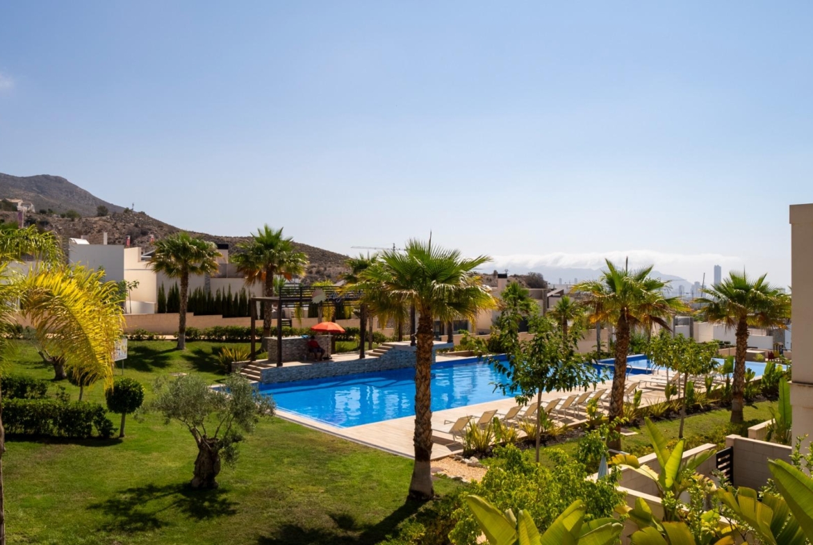 Penthouse with Solarium and BBQ in the Alegria Village Urbanization