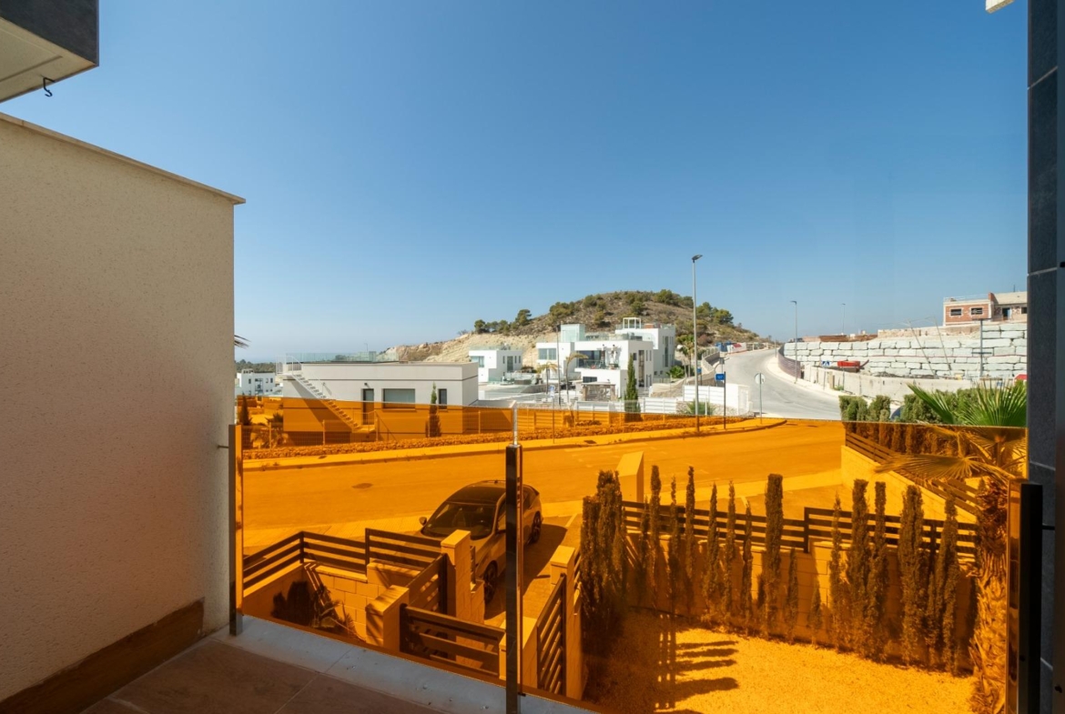 Penthouse with Solarium and BBQ in the Alegria Village Urbanization