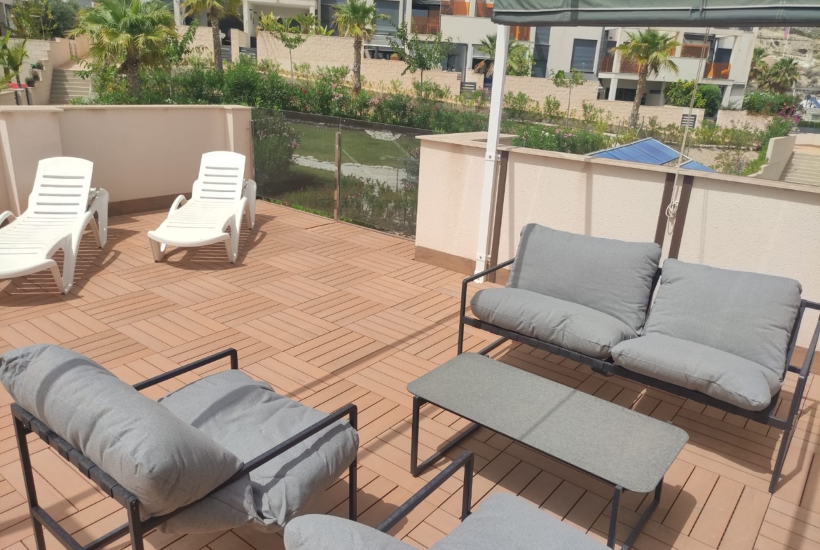Penthouse with Solarium and BBQ in the Alegria Village Urbanization