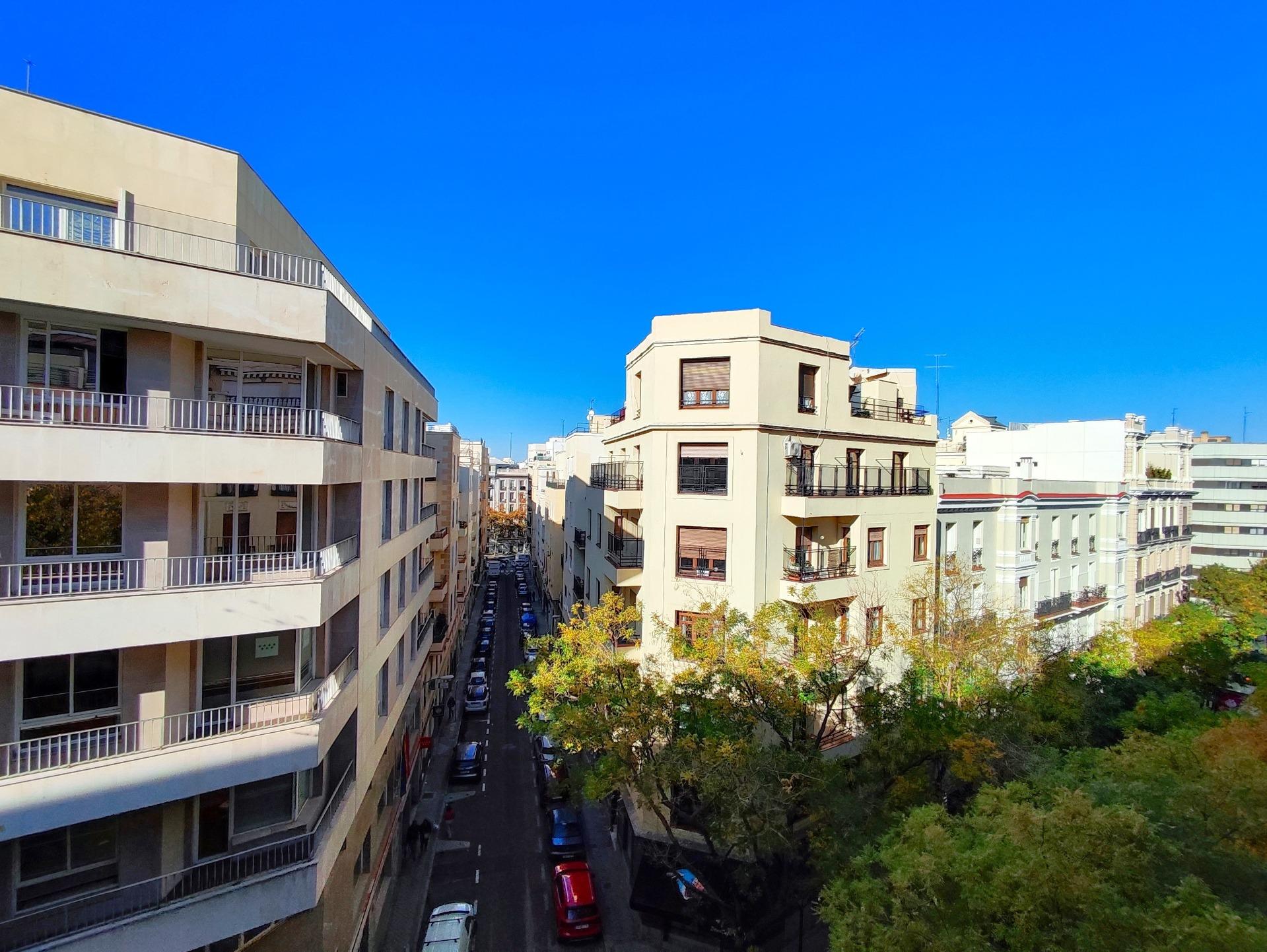 SPECTACULAR FULLY RENOVATED EXTERIOR APARTMENT IN GOYA, MADRID