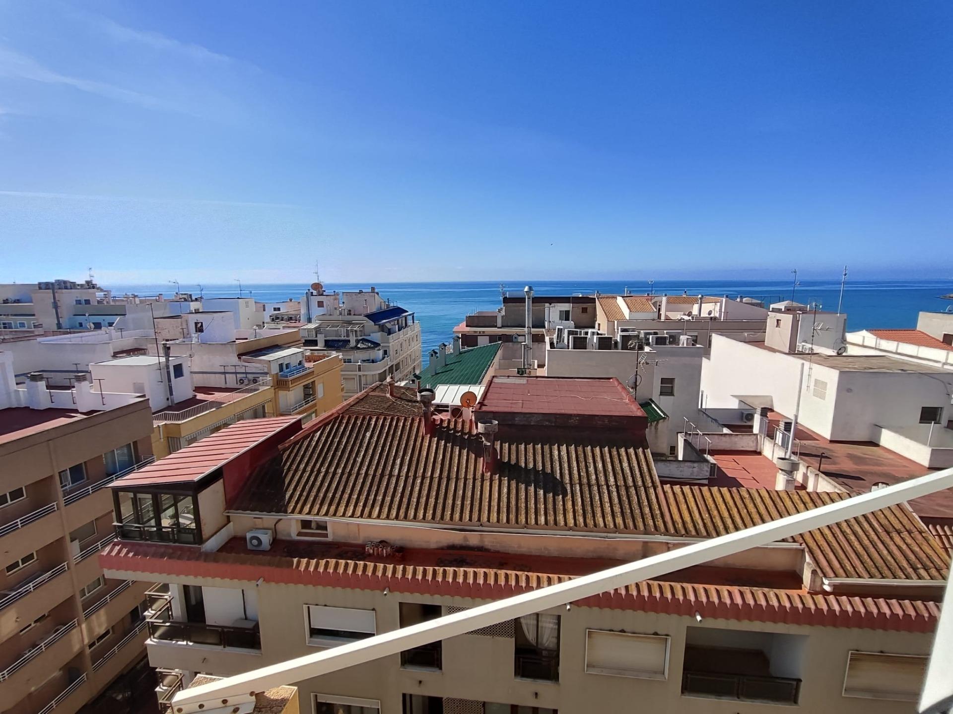 5-1-58 Espectacular Ático en Torrevieja con Vistas al Mar