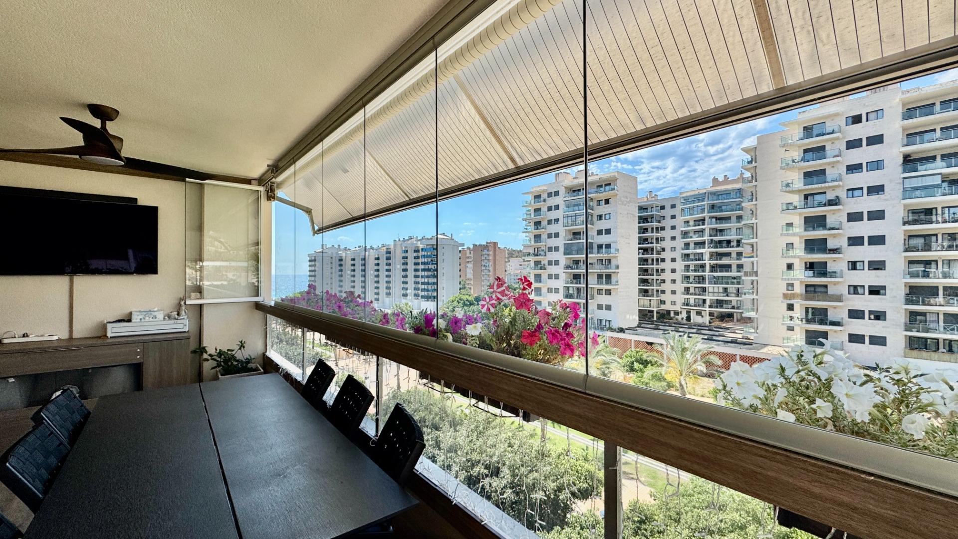 Appartement aan zee in een modern wooncomplex La Cala de Finestrat