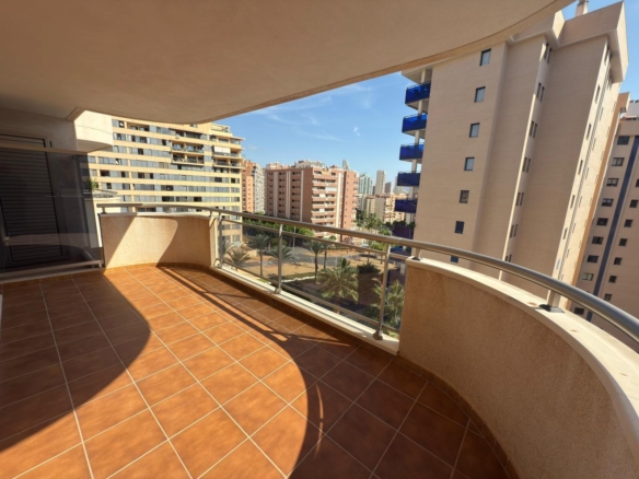 Apartamento a estrenar a 600 m de la playa