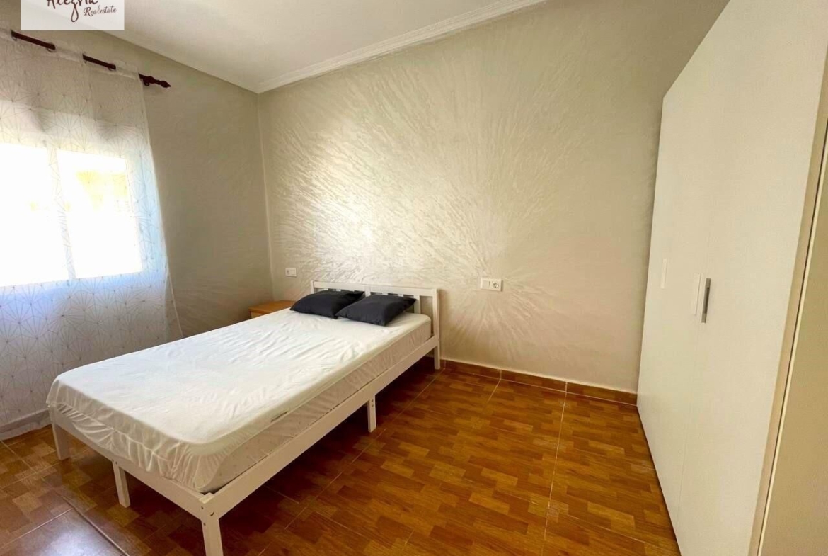 Apartment for sale (La Florida) 3 bedrooms + living room with balcony.