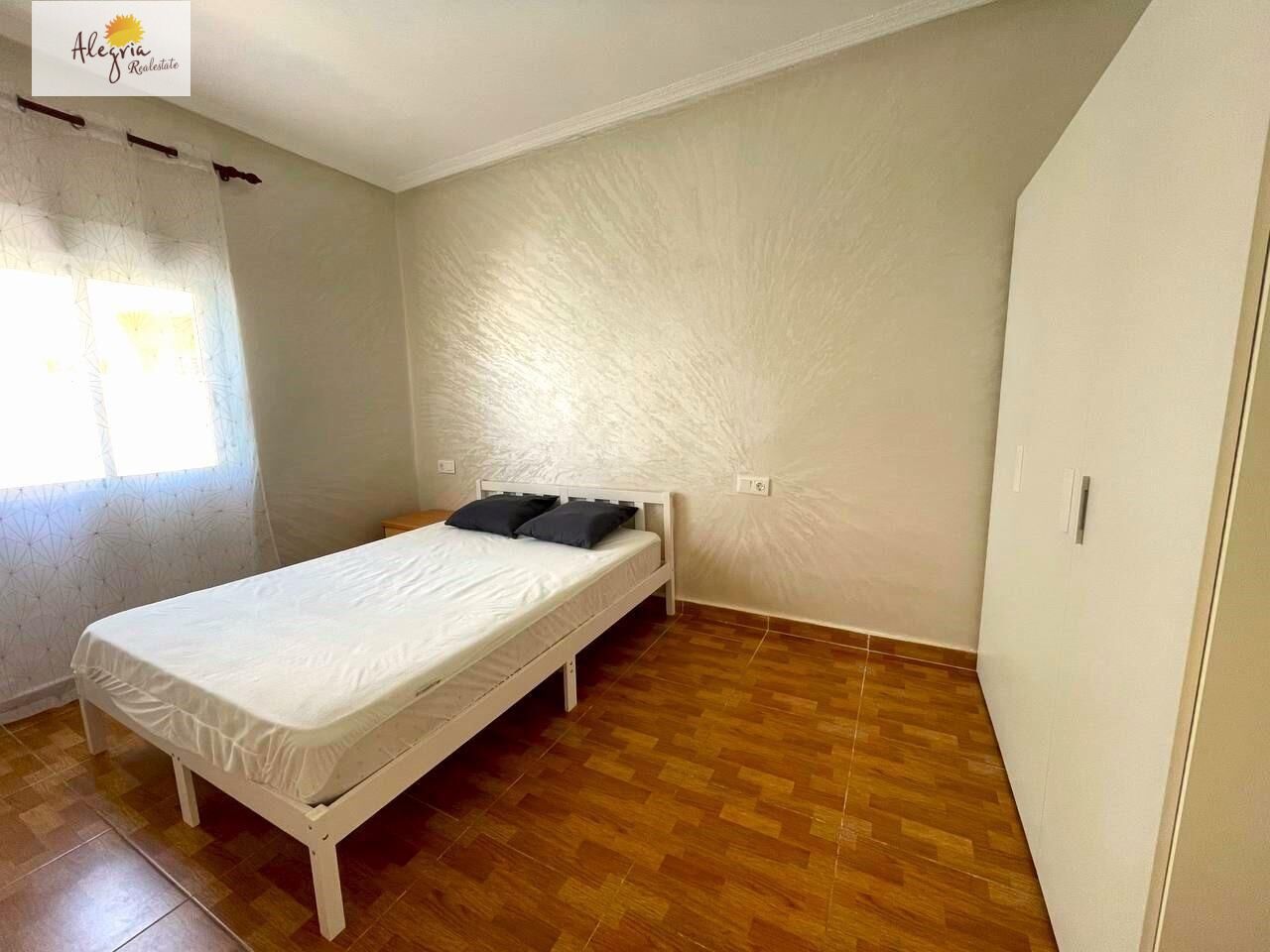 Apartment for sale (La Florida) 3 bedrooms + living room with balcony.