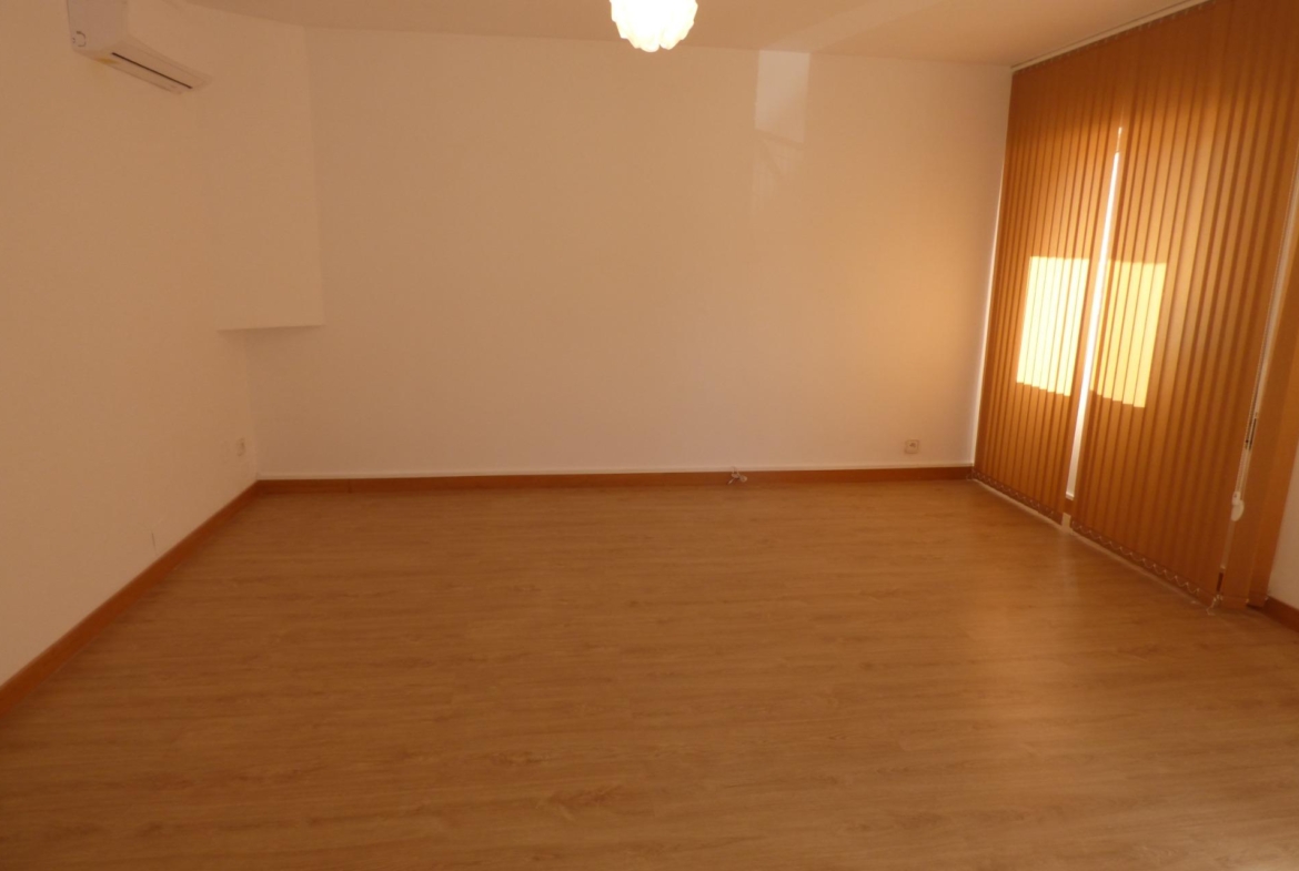 CHALET ADOSADO LISTO PARA ENTRAR A VIVIR EN SAN JUAN