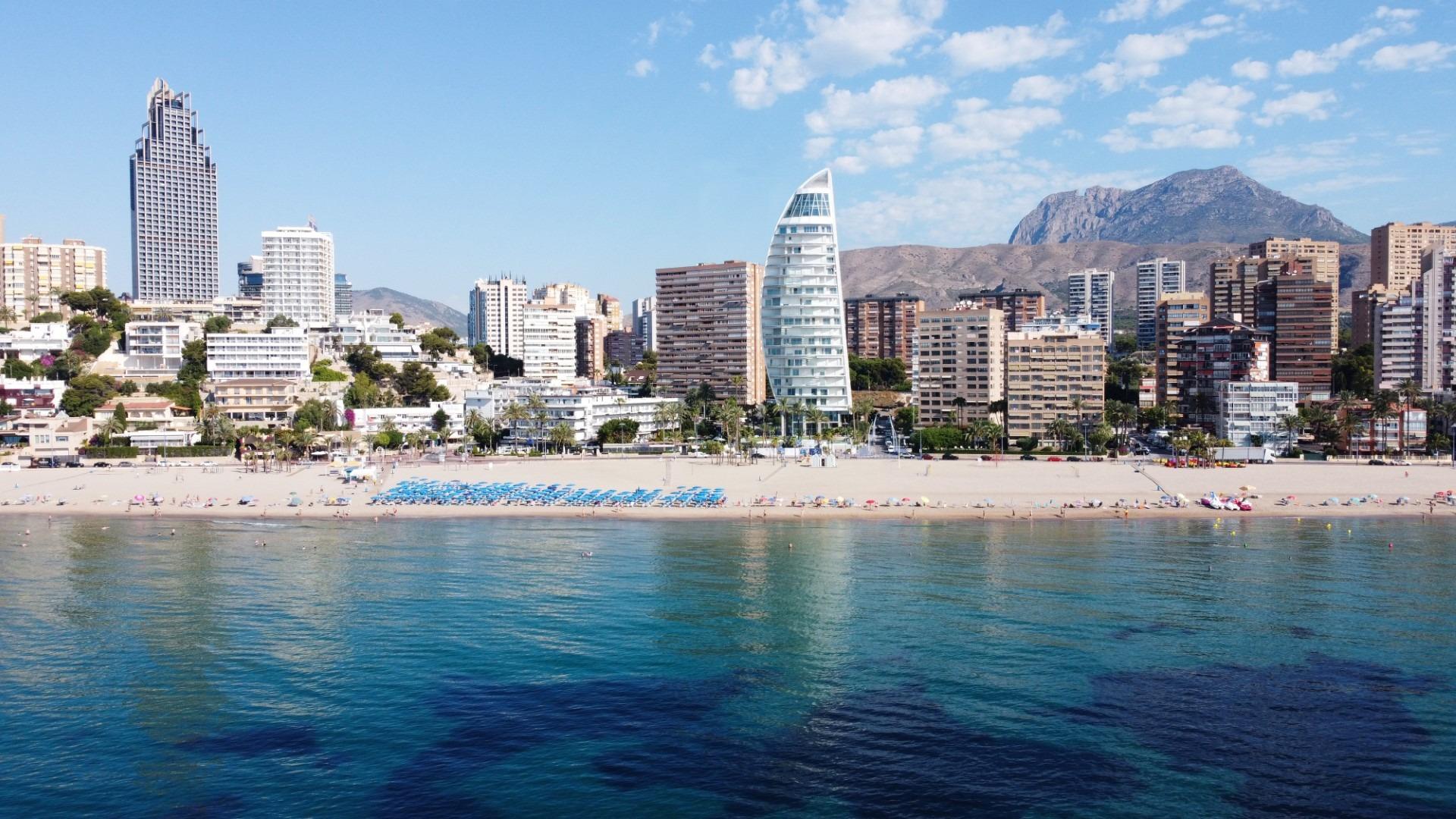 Last luxury apartments on the first line of Poniente beach