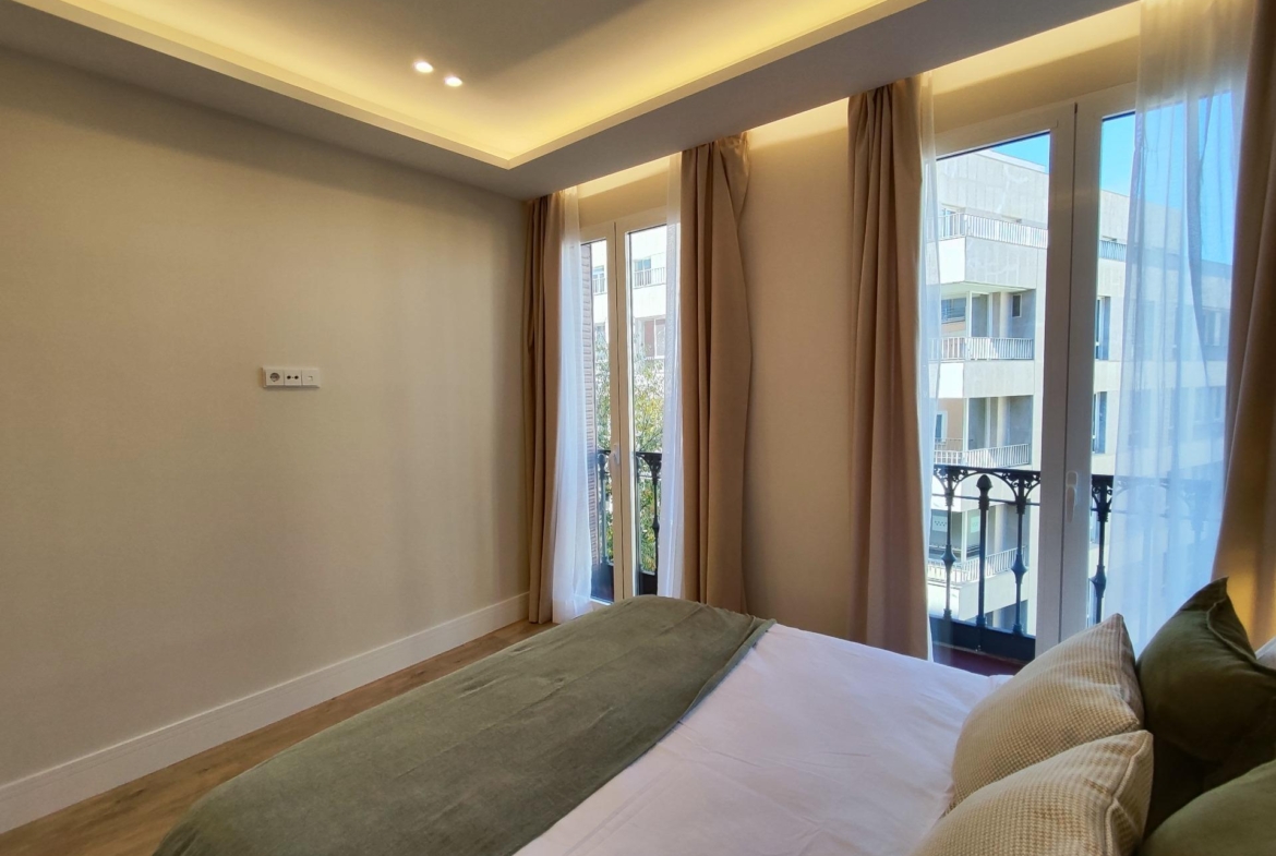 SPECTACULAR FULLY RENOVATED EXTERIOR APARTMENT IN GOYA, MADRID