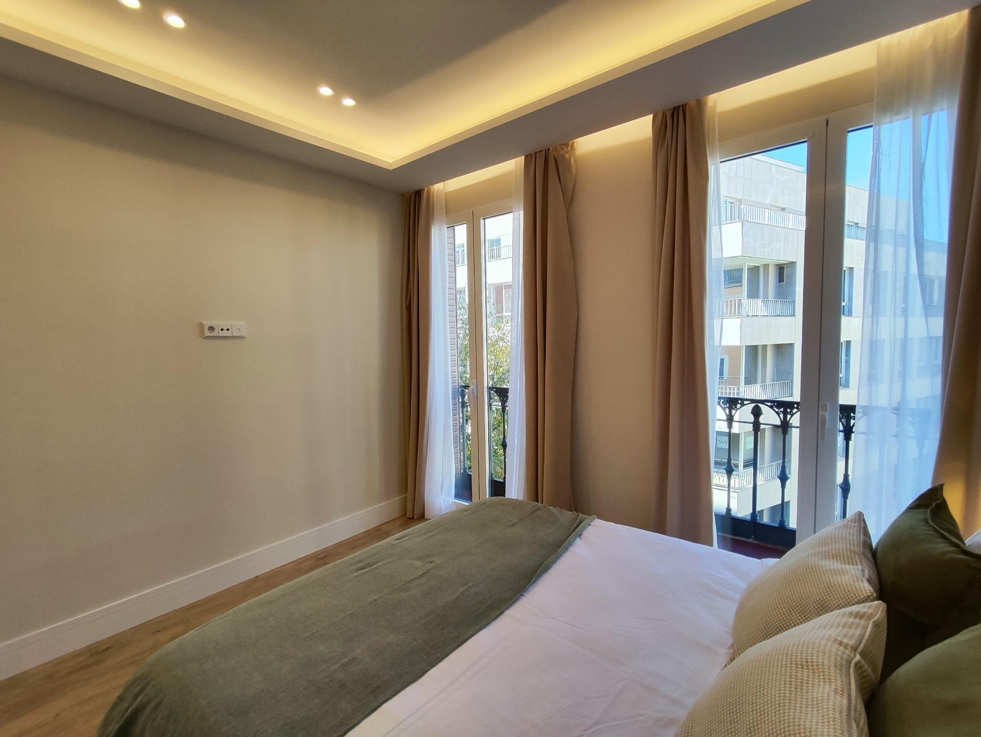 SPECTACULAR FULLY RENOVATED EXTERIOR APARTMENT IN GOYA, MADRID