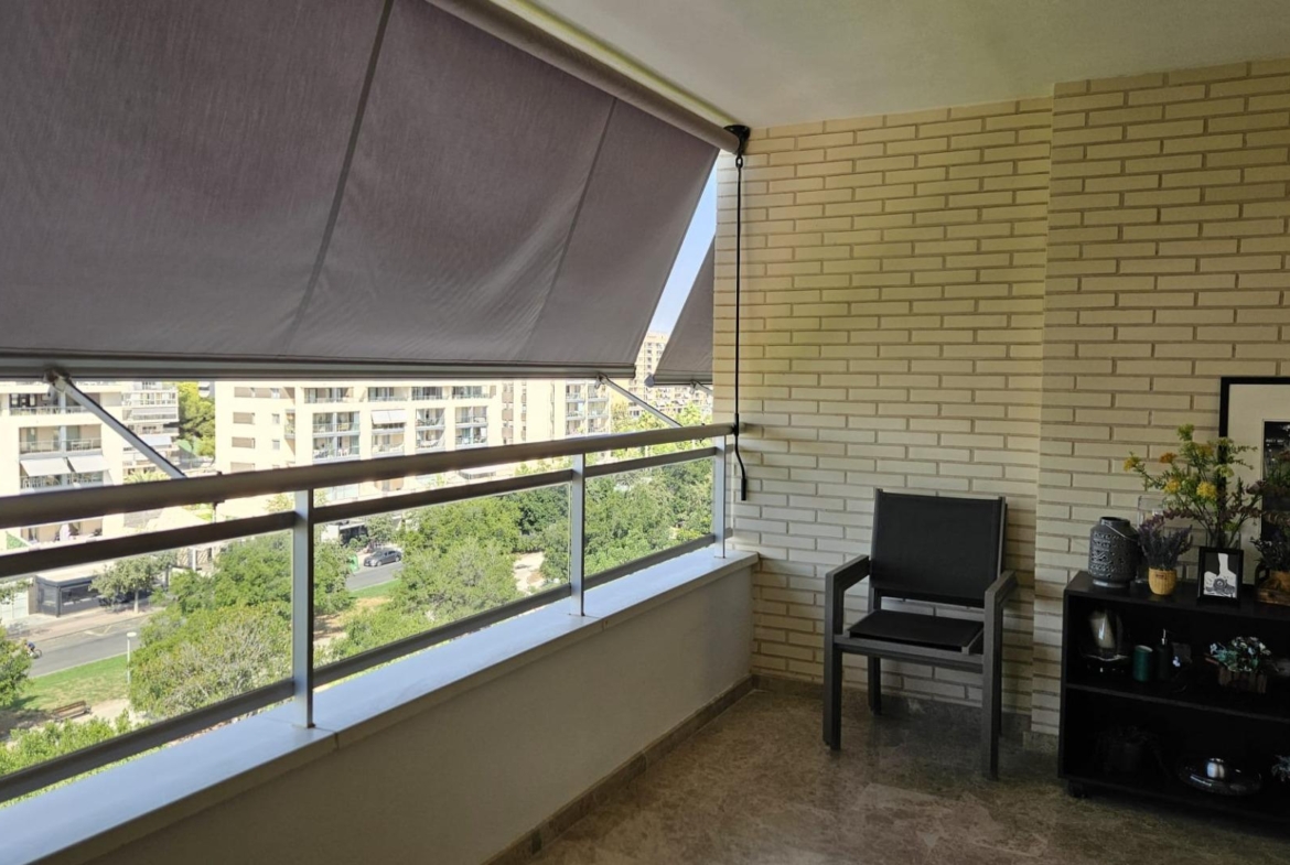 Urbanización Parque Mariola, en Pau 5, con Vistas al Mar