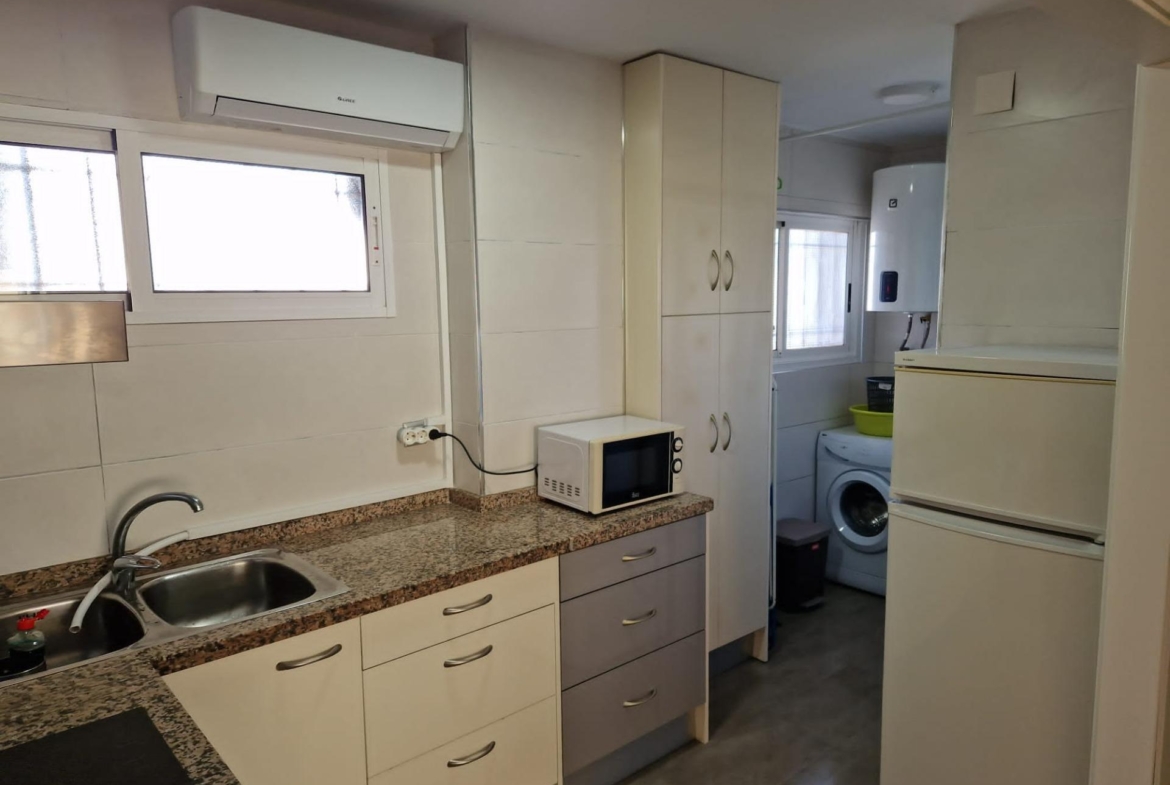Amplio y Moderno Apartamento Reformado en Playa de San Juan
