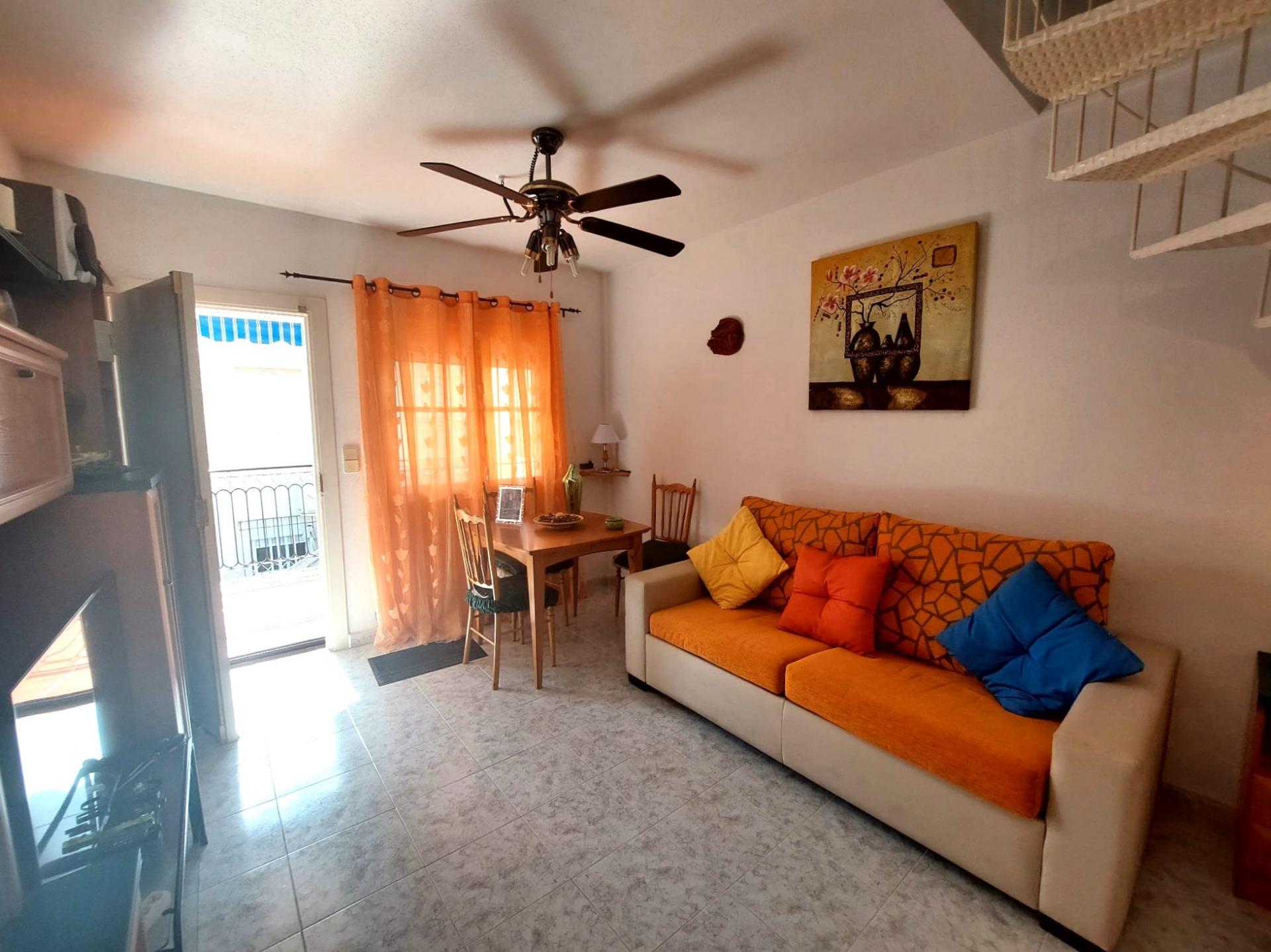 Nice bungalow on the upper floor with private solarium and sea views