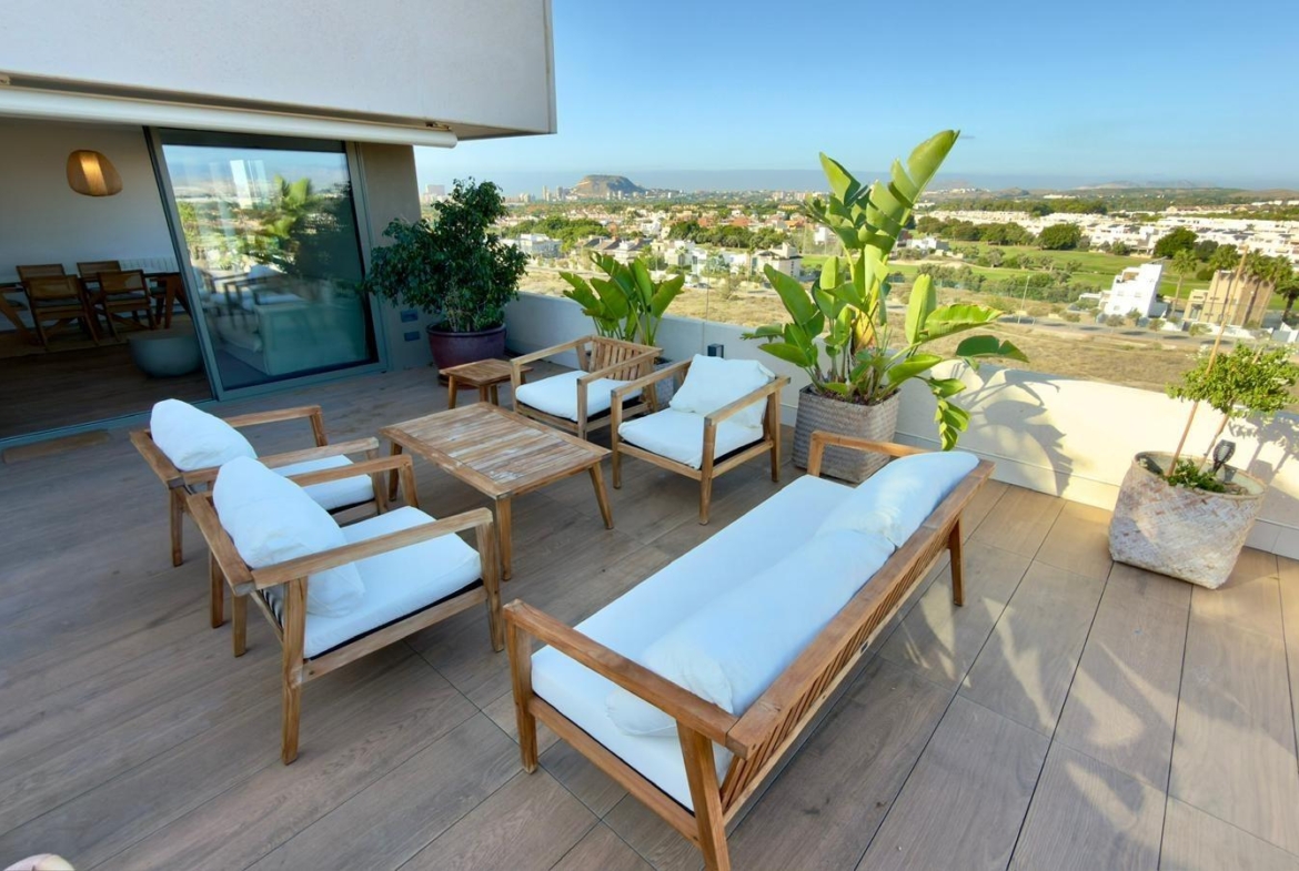 Exclusivo ático con impresionante terraza solárium en Azara, Pau 5
