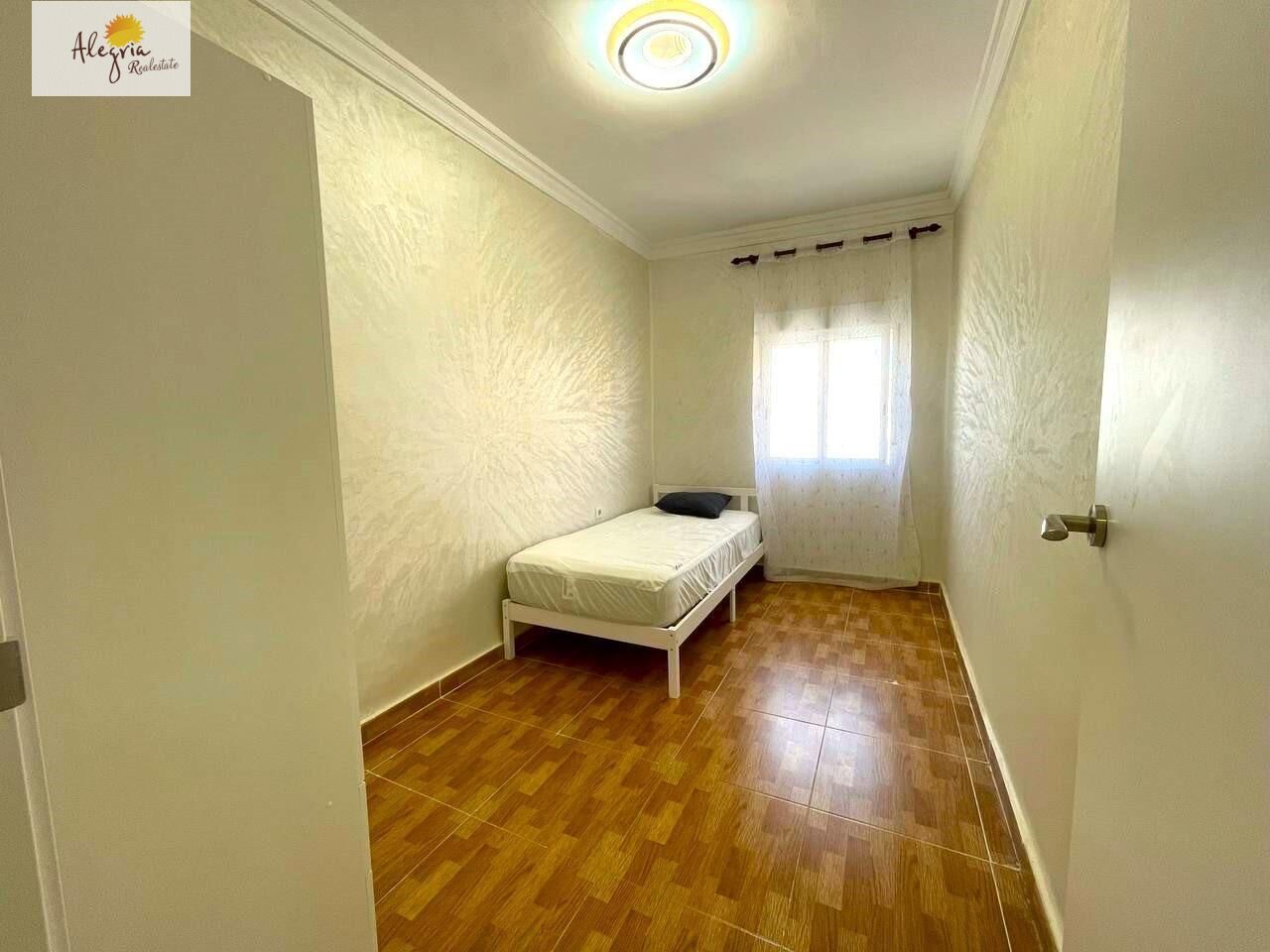 Apartment for sale (La Florida) 3 bedrooms + living room with balcony.