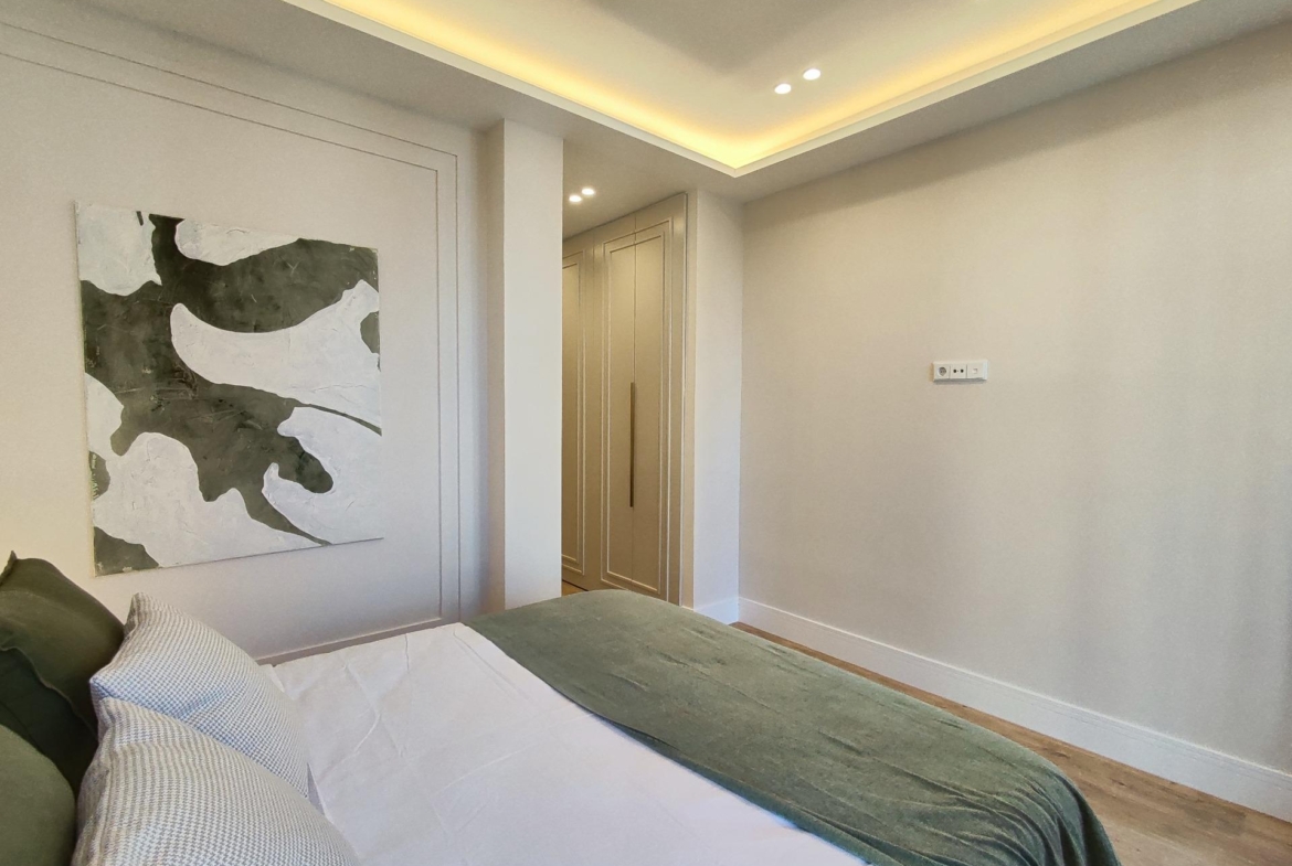 SPECTACULAR FULLY RENOVATED EXTERIOR APARTMENT IN GOYA, MADRID