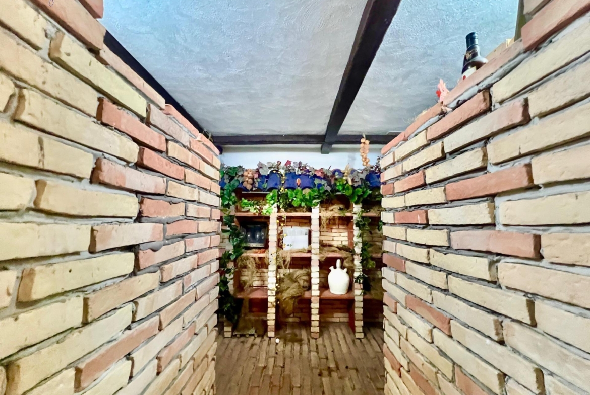 LUXURY AND LIGHT IN LOS BALCONES: YOUR VILLA WITH PRIVATE POOL AND HIGH POTENTIAL