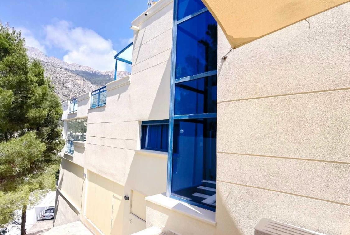 🏡 Live in Altea Hills — one of the most prestigious and secure locations on the Costa Blanca.