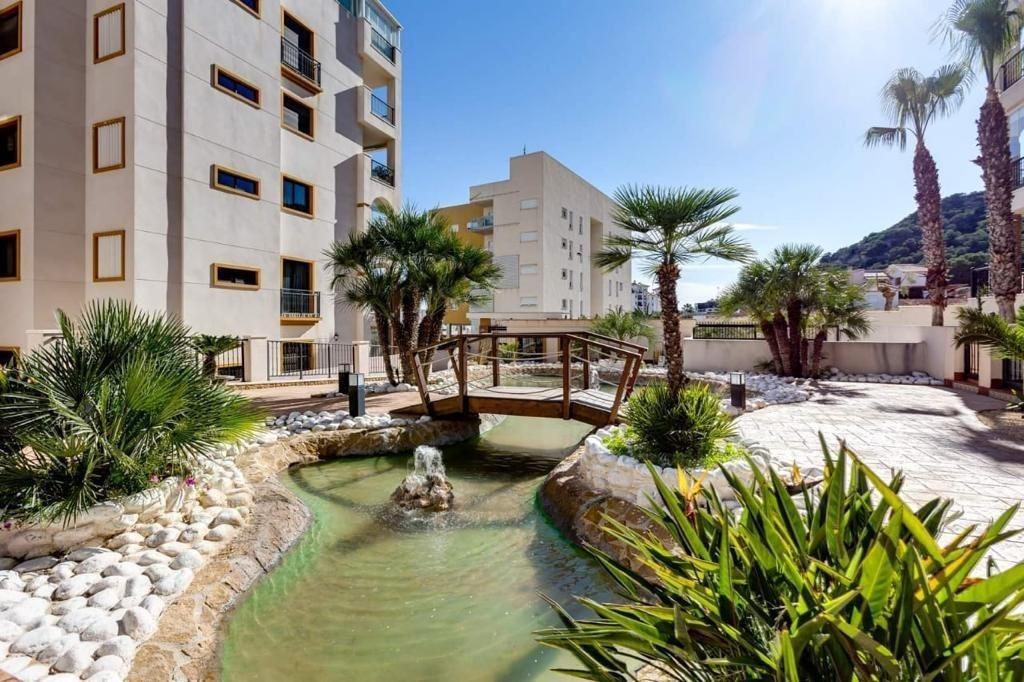 Exclusief appartement in Guardamar del Segura met uitzicht op zee