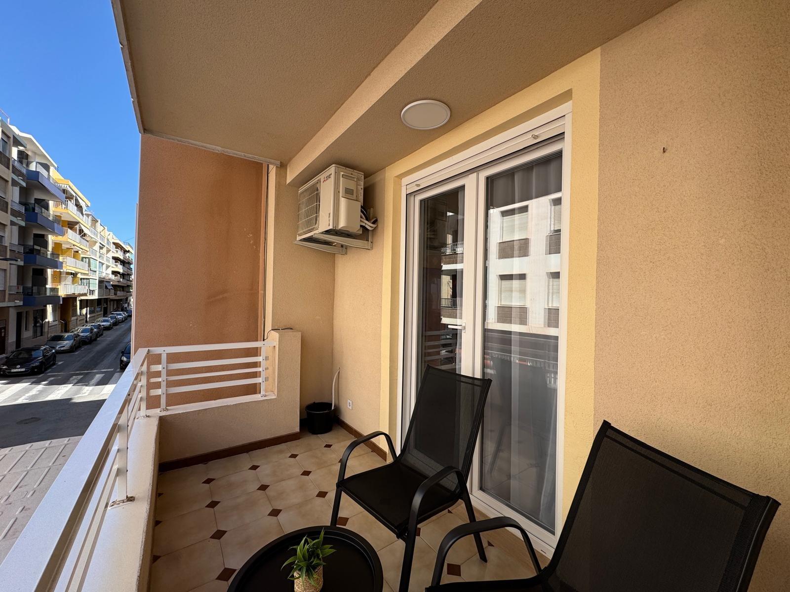 TOTALLY RENOVATED APARTMENT 20 METERS FROM THE BEACH WITH 100 M2 OF SURFACE. 3 BEDROOMS. 1 BATHROOMS.