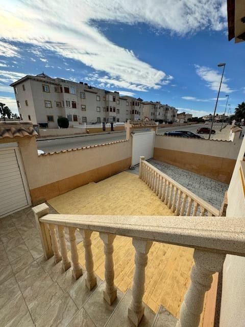 Prachtige villa met uitzicht op zee in Orihuela Costa