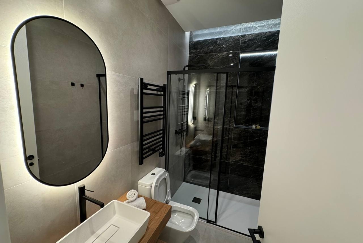 PISO EN VENTA TOTALMENTE REFORMADO EN RECOLETOS, BARRIO SALAMANCA (MADRID)