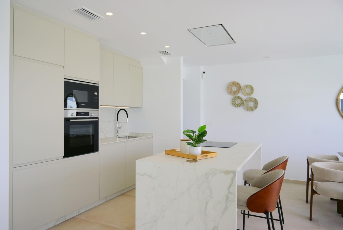 EXCLUSIVITY AND WELL-BEING: VILLA WITH GARDEN AND PRIVATE GARAGE