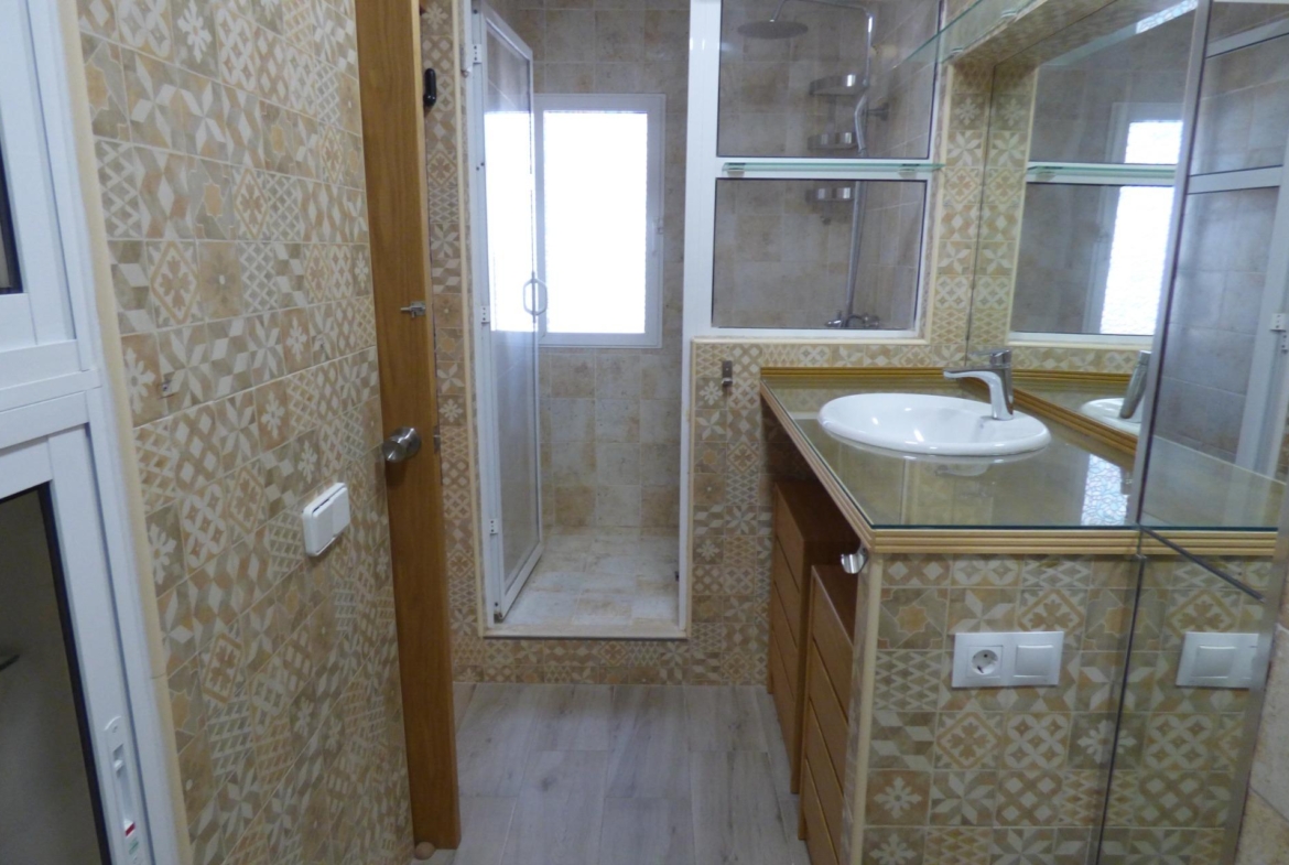 CHALET ADOSADO LISTO PARA ENTRAR A VIVIR EN SAN JUAN
