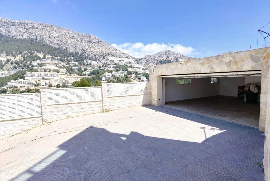 🏡 Live in Altea Hills — one of the most prestigious and secure locations on the Costa Blanca.