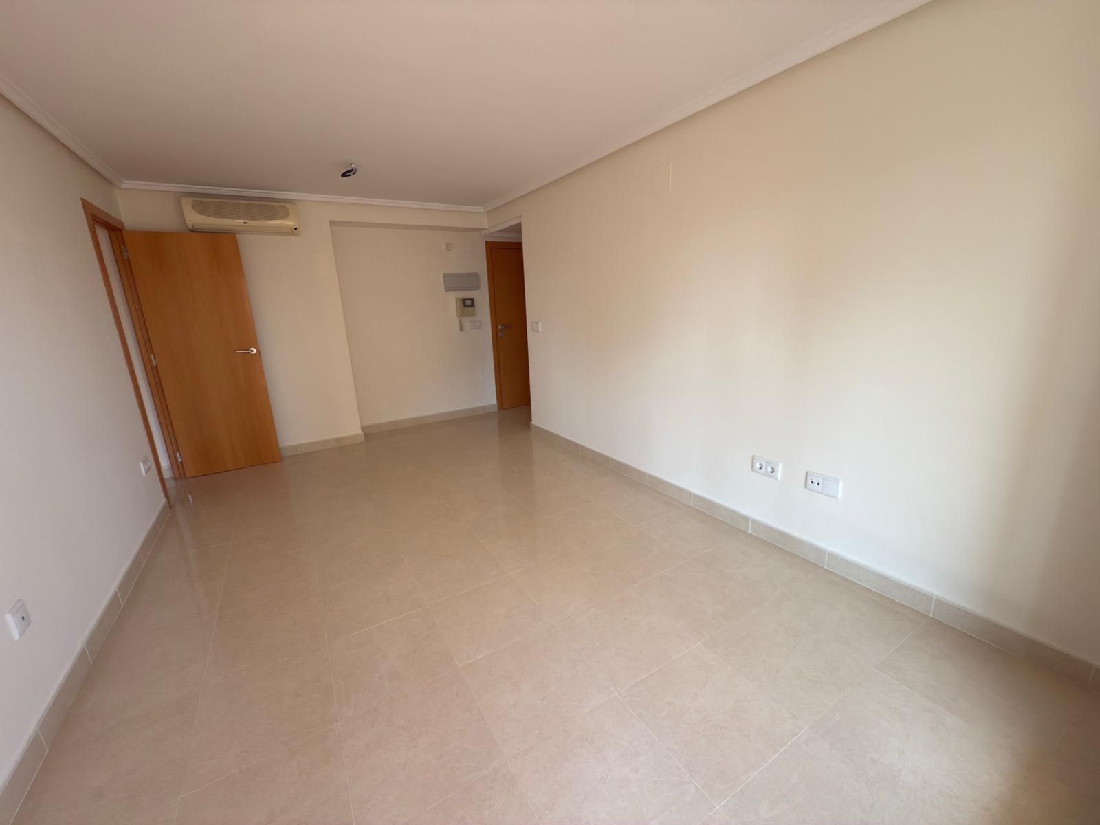 Apartamento a estrenar a 600 m de la playa