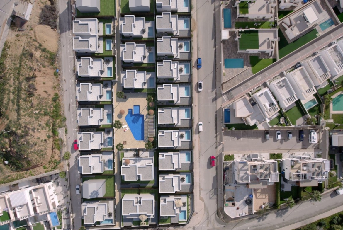 NEW BUILD SEMI-DETACHED VILLAS IN ORIHUELA COSTA