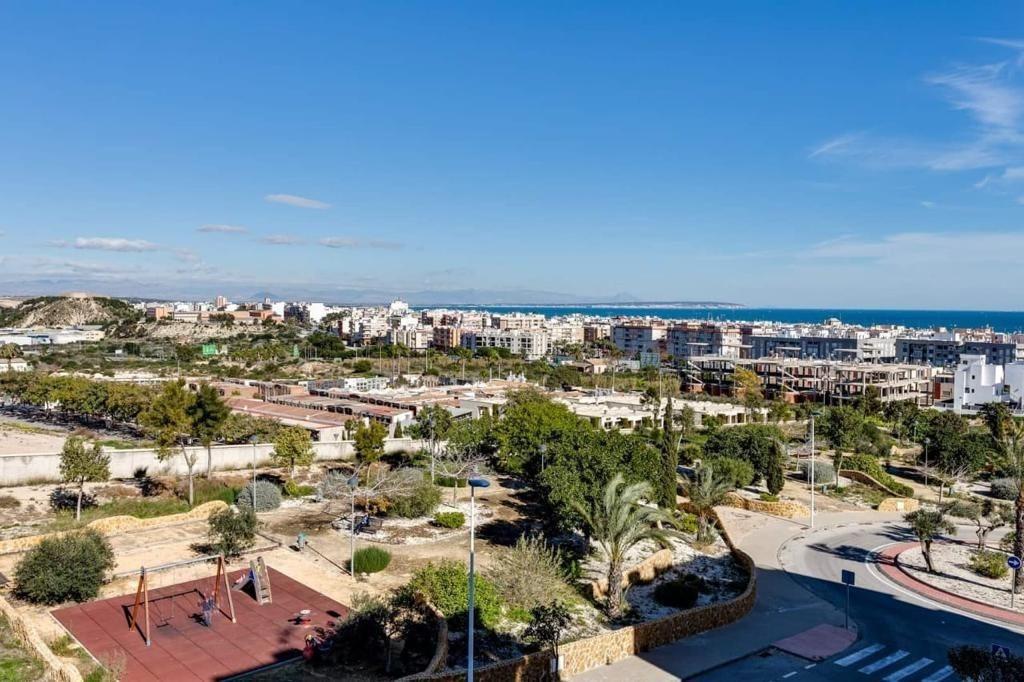 Exclusief appartement in Guardamar del Segura met uitzicht op zee