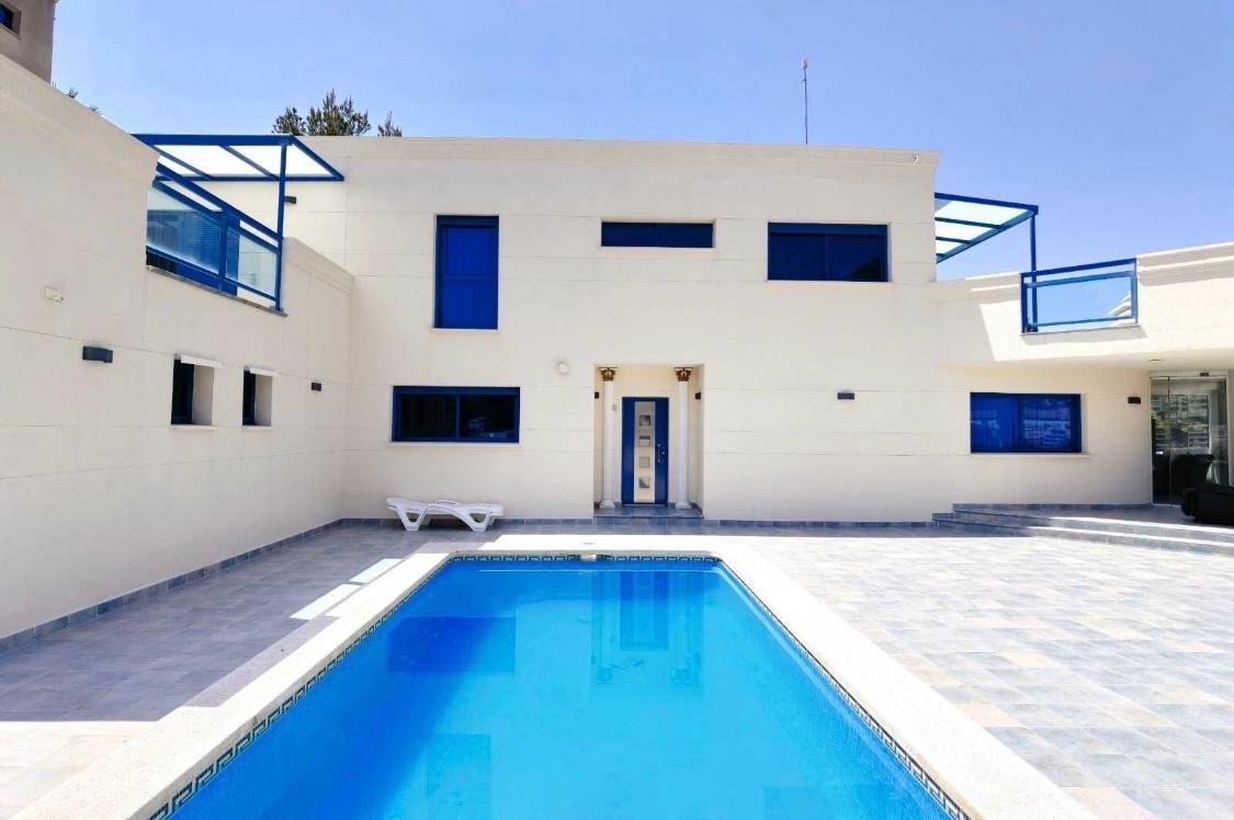 🏡 Live in Altea Hills — one of the most prestigious and secure locations on the Costa Blanca.