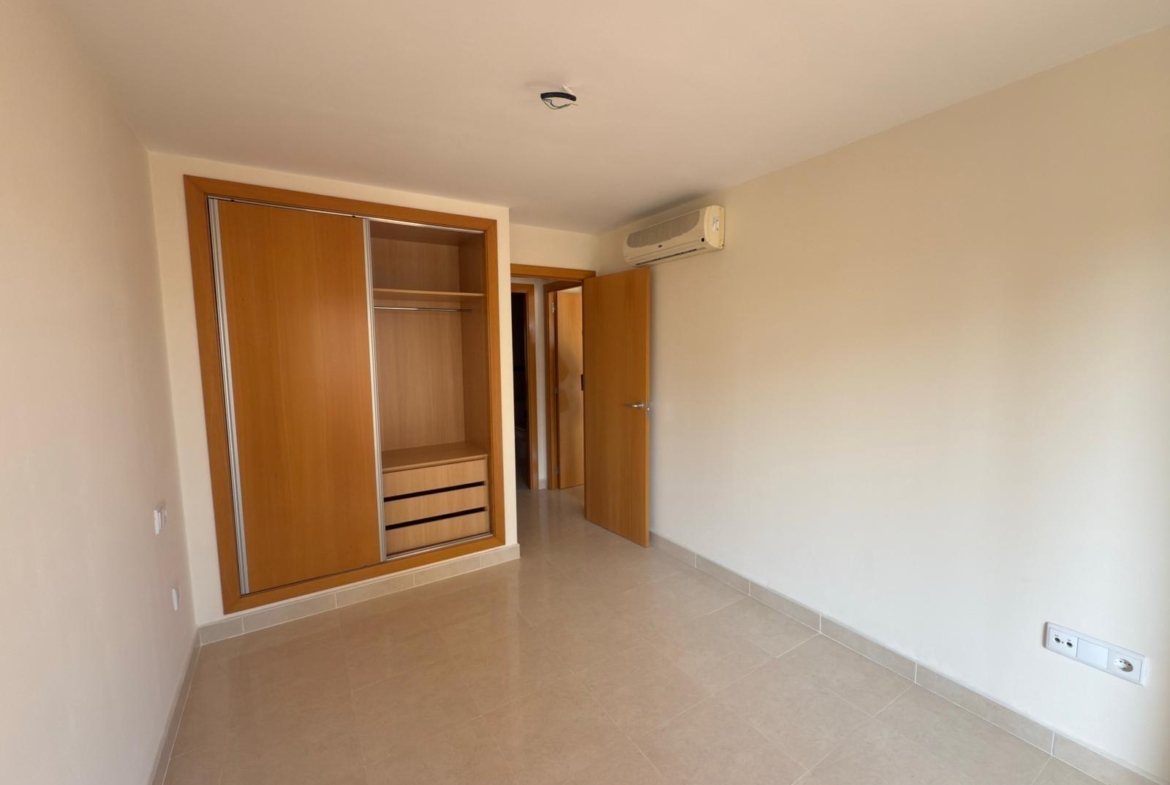 Apartamento a estrenar a 600 m de la playa