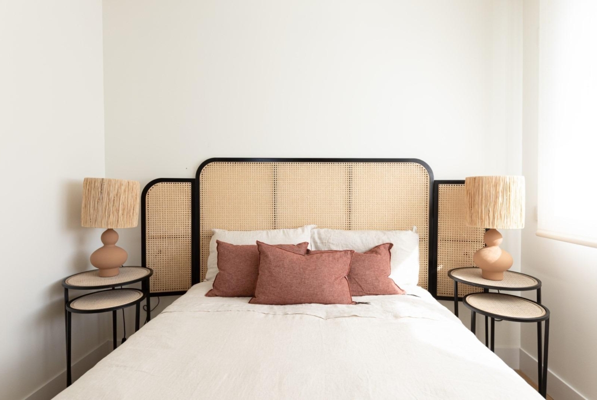 Last luxury apartments on the first line of Poniente beach