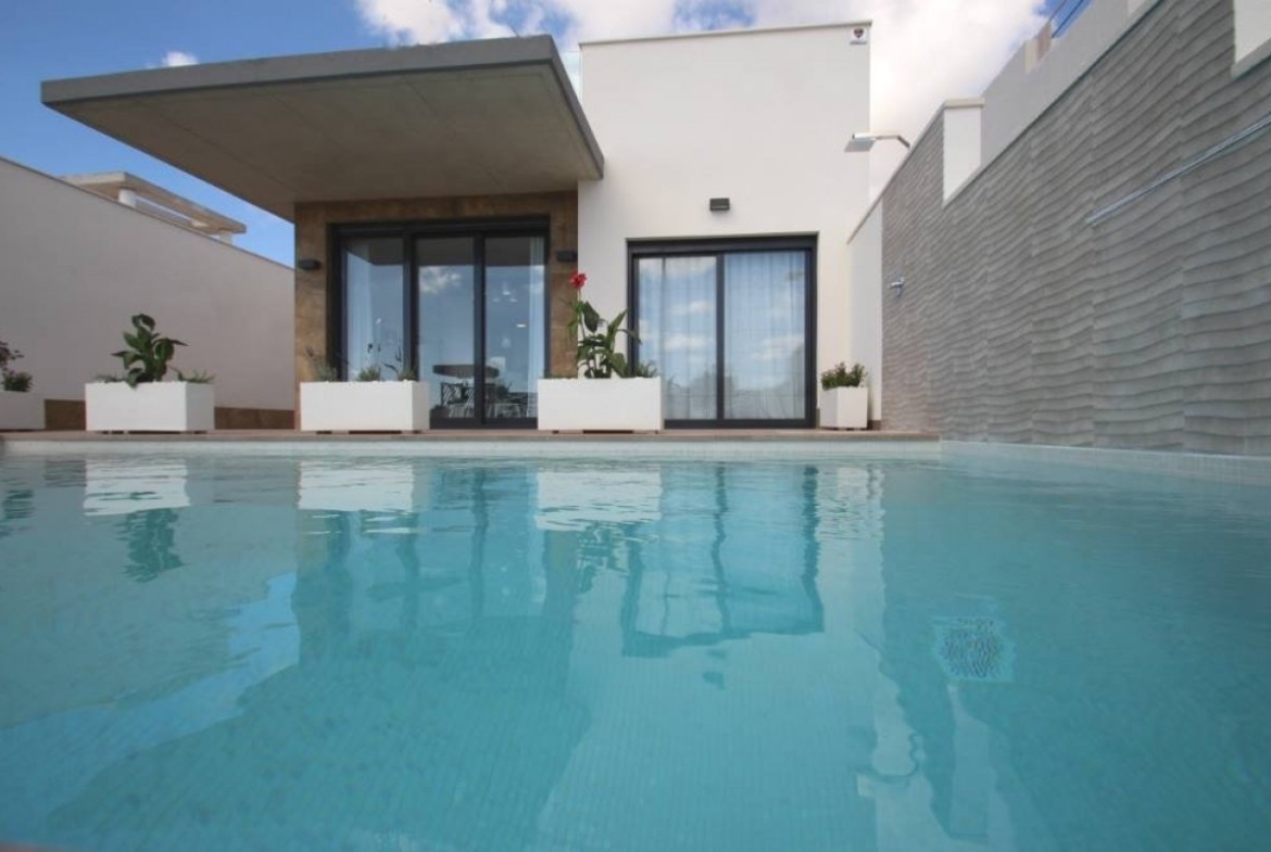 Our star villas in Dehesa de Campoamor. Price from 569 000,00 €