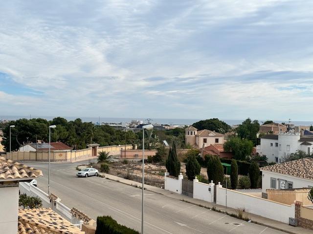 Prachtige villa met uitzicht op zee in Orihuela Costa