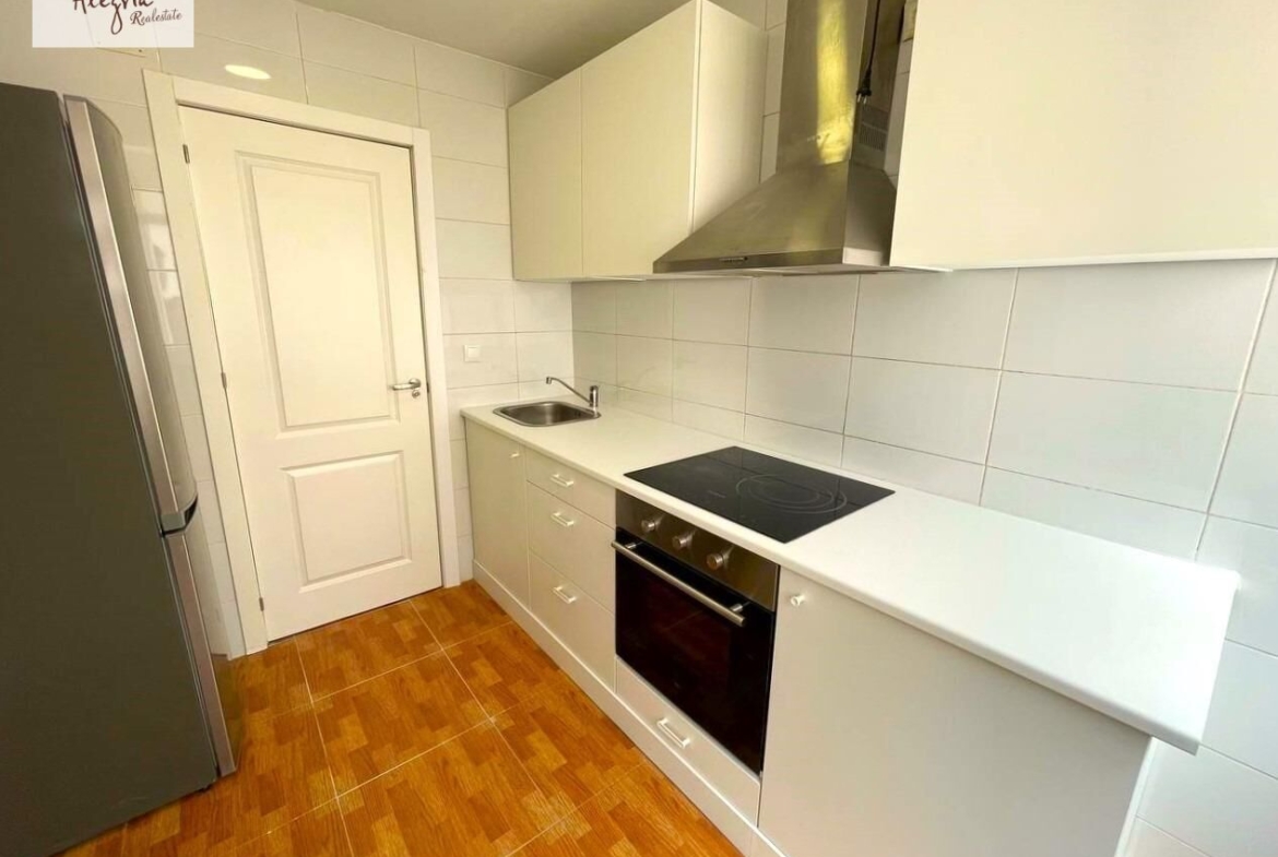 Apartment for sale (La Florida) 3 bedrooms + living room with balcony.
