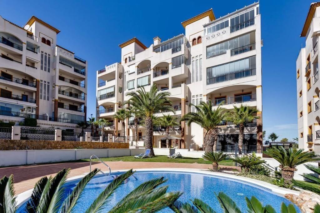 Exclusief appartement in Guardamar del Segura met uitzicht op zee