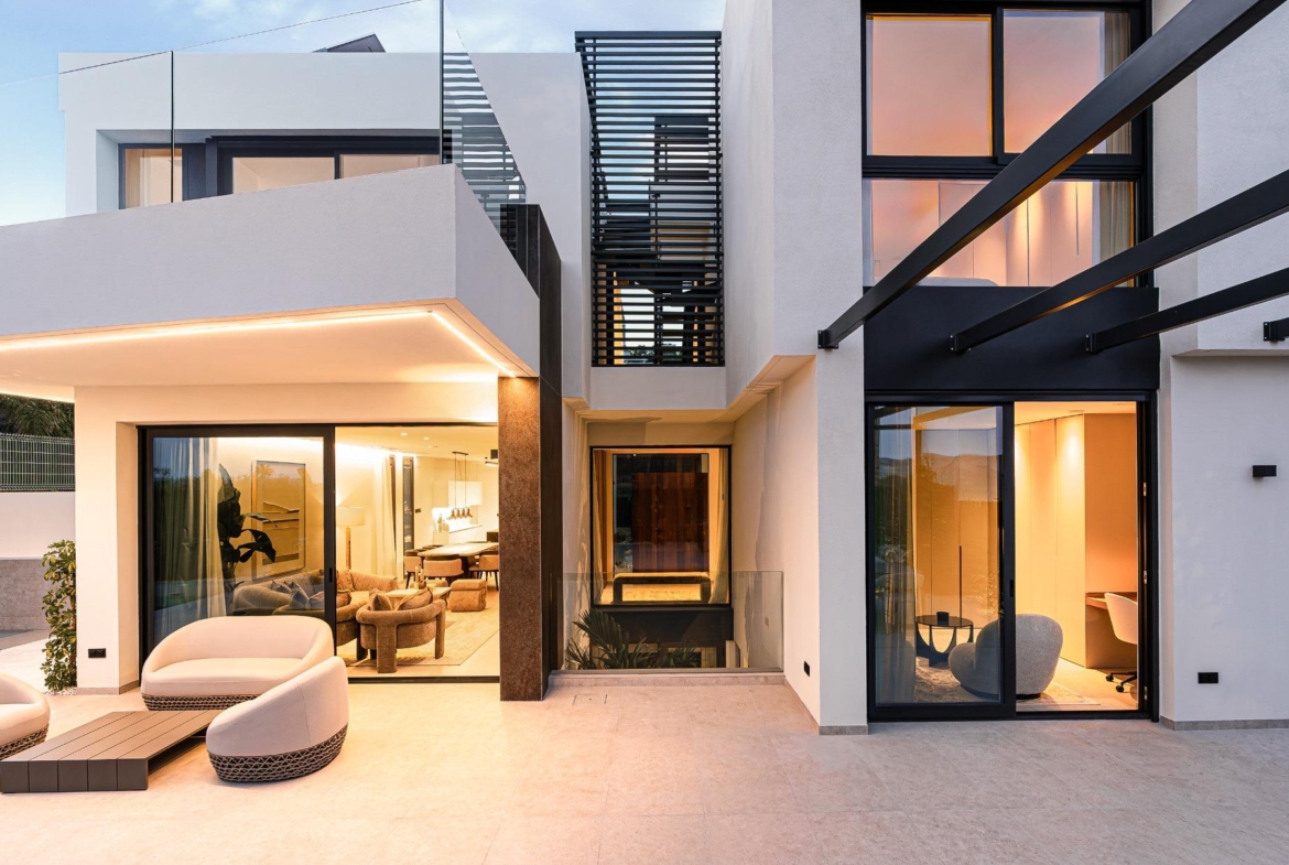 Villas de Obra Nueva: Noa Garden Residencial  🌟