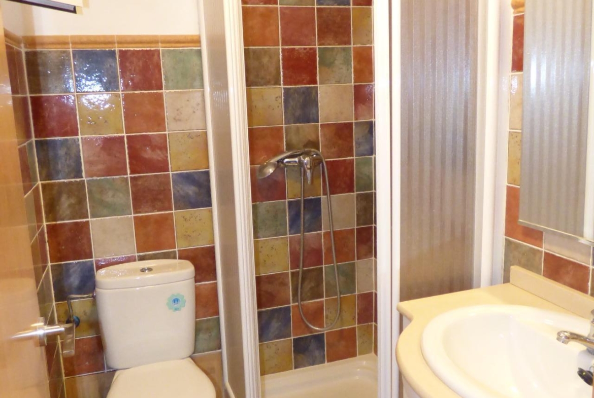CHALET ADOSADO LISTO PARA ENTRAR A VIVIR EN SAN JUAN