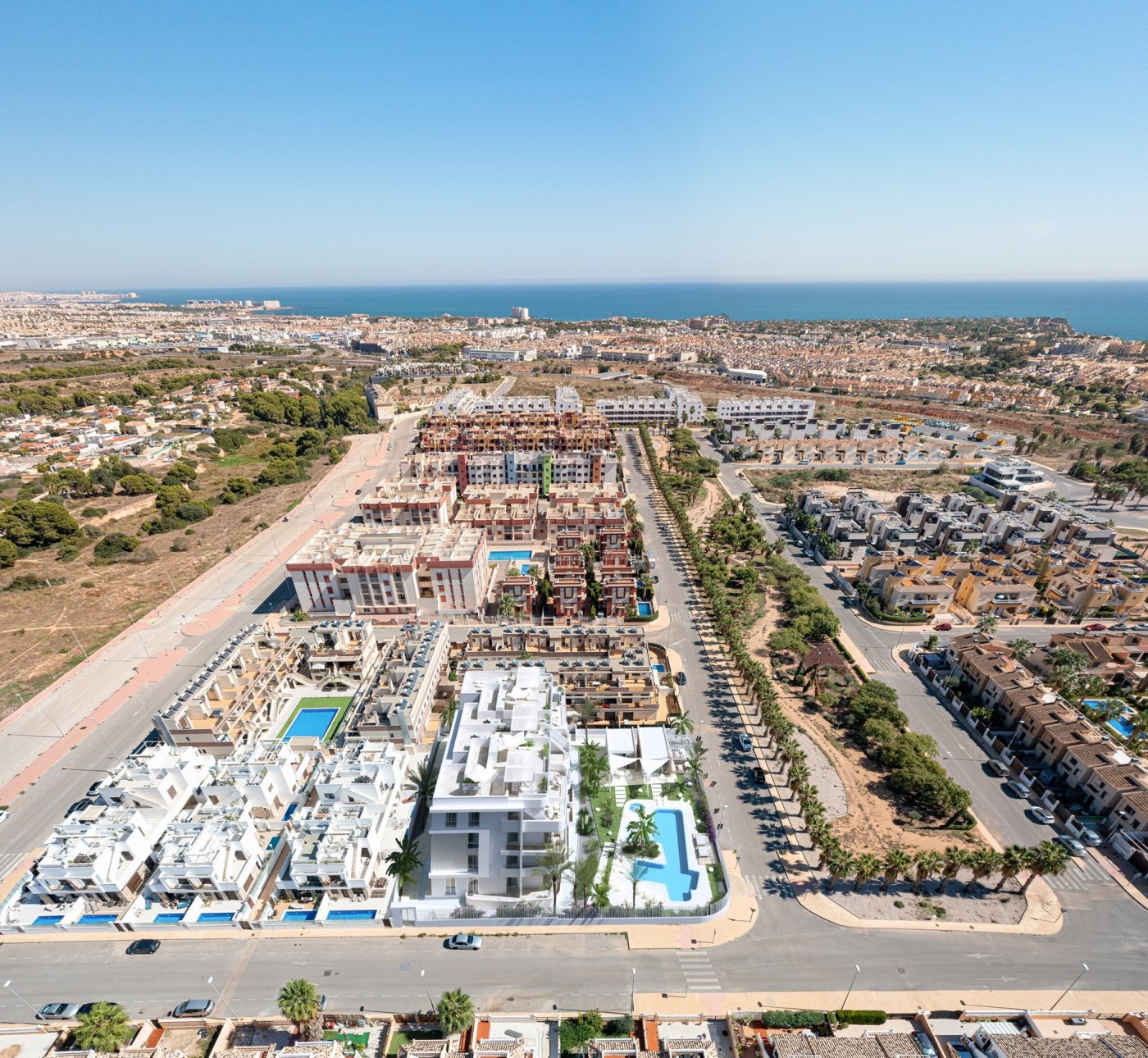 NIEUWE BUILD RESIDENTIAL COMPLEX IN LOMAS DE CABO ROIG