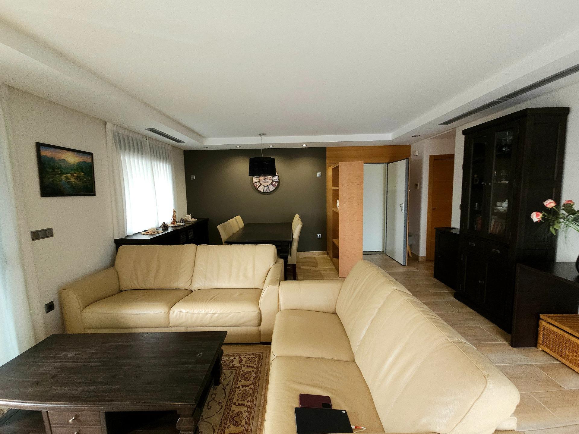 Exclusief appartement in Guardamar del Segura met uitzicht op zee