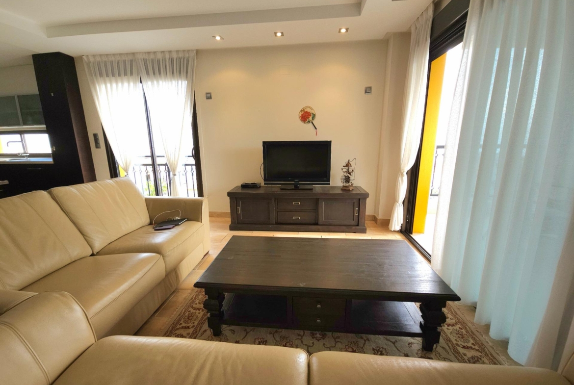 Exclusief appartement in Guardamar del Segura met uitzicht op zee