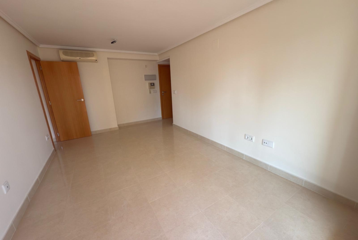 Apartamento a estrenar a 600 m de la playa