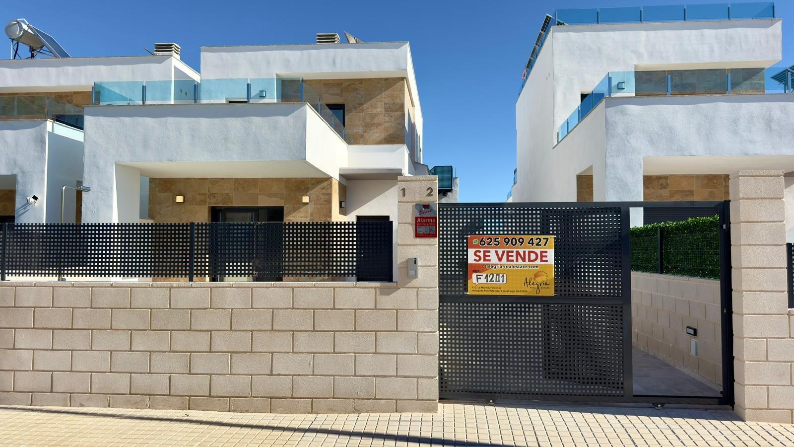 5-23-51 Exclusive villa in Polop with mountain views