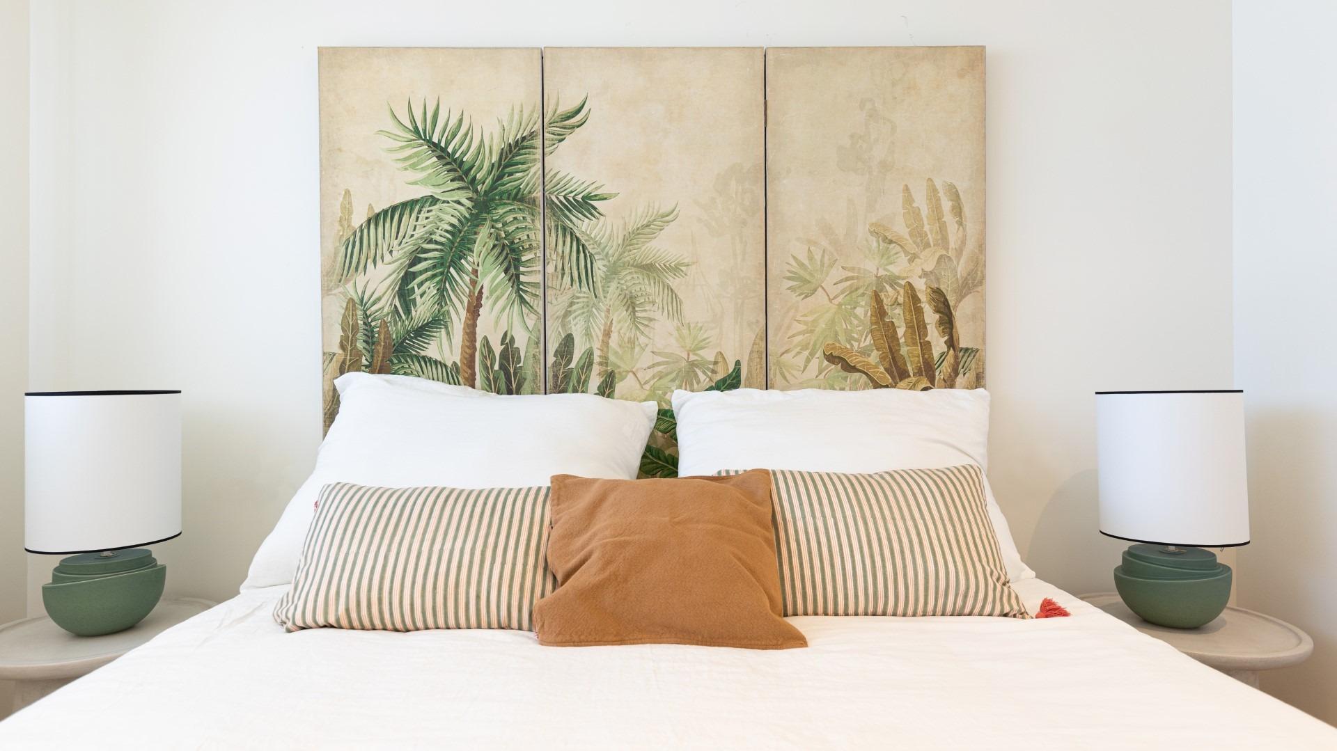 Last luxury apartments on the first line of Poniente beach