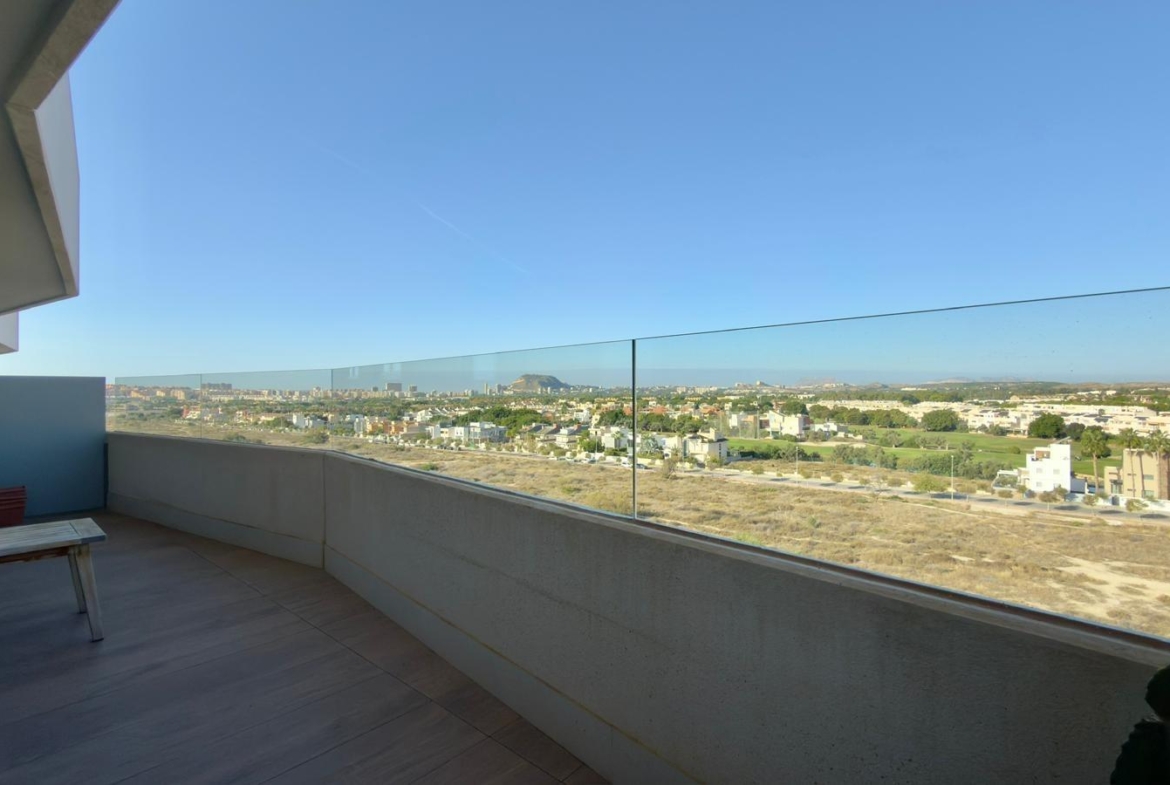 Exclusivo ático con impresionante terraza solárium en Azara, Pau 5