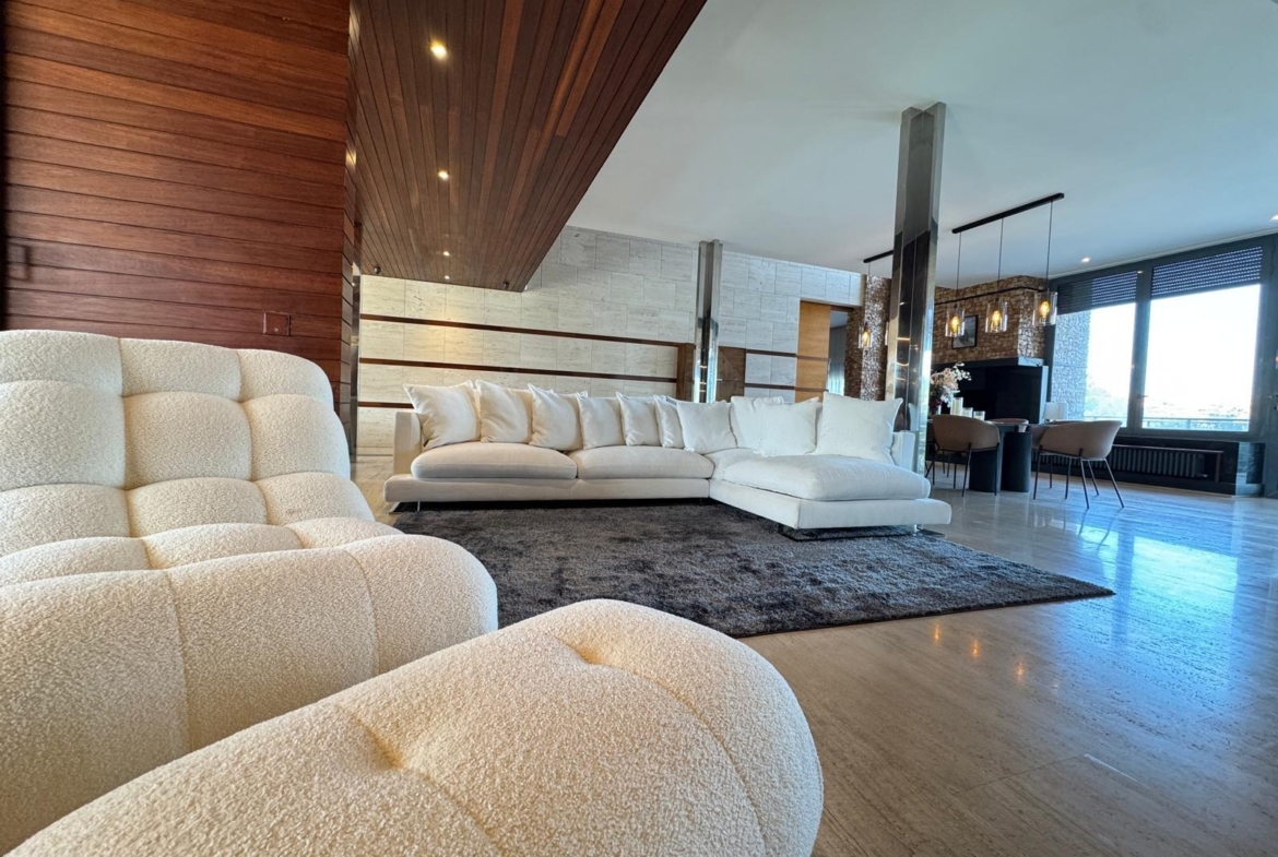 ESPECTACULAR VILLA EN CAMPOAMOR DE 847 M2 DE CASA Y 1500 M2 DE PARCELA. 7 DORM. 8 BAÑOS. PLAYA 750 M