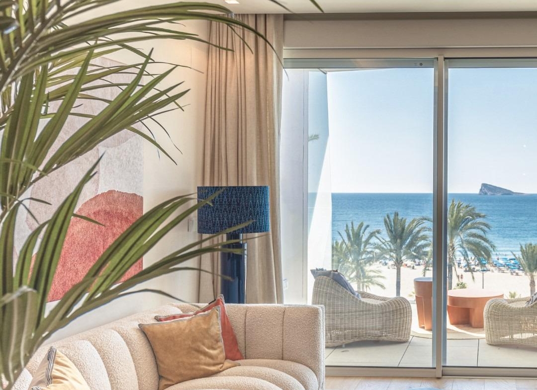 Last luxury apartments on the first line of Poniente beach